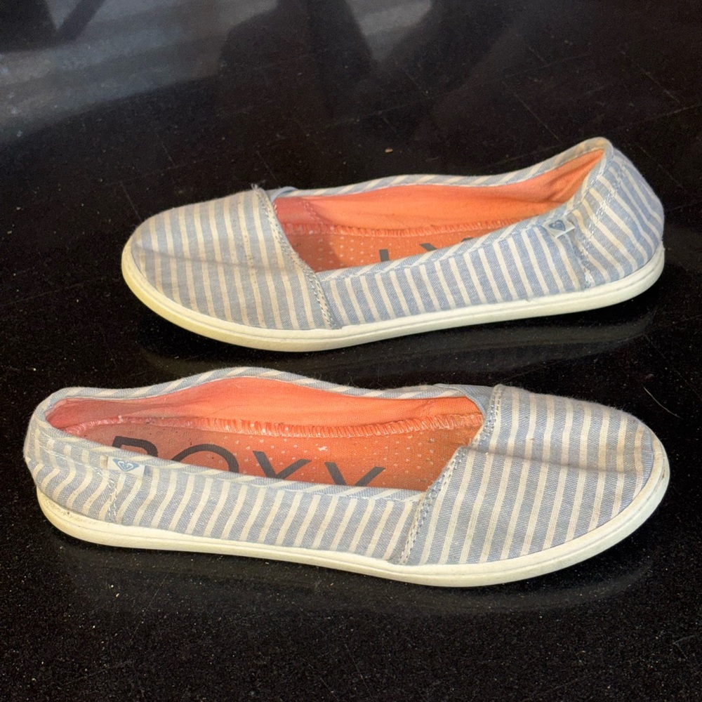 Roxy Minnow VII striped casual slip-on shoes - Picture 4 of 6